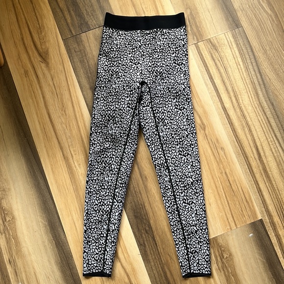 Ultracor Bundle (2 Pairs) Size Small Blue Star and Silver Leopard - Picture 5 of 8